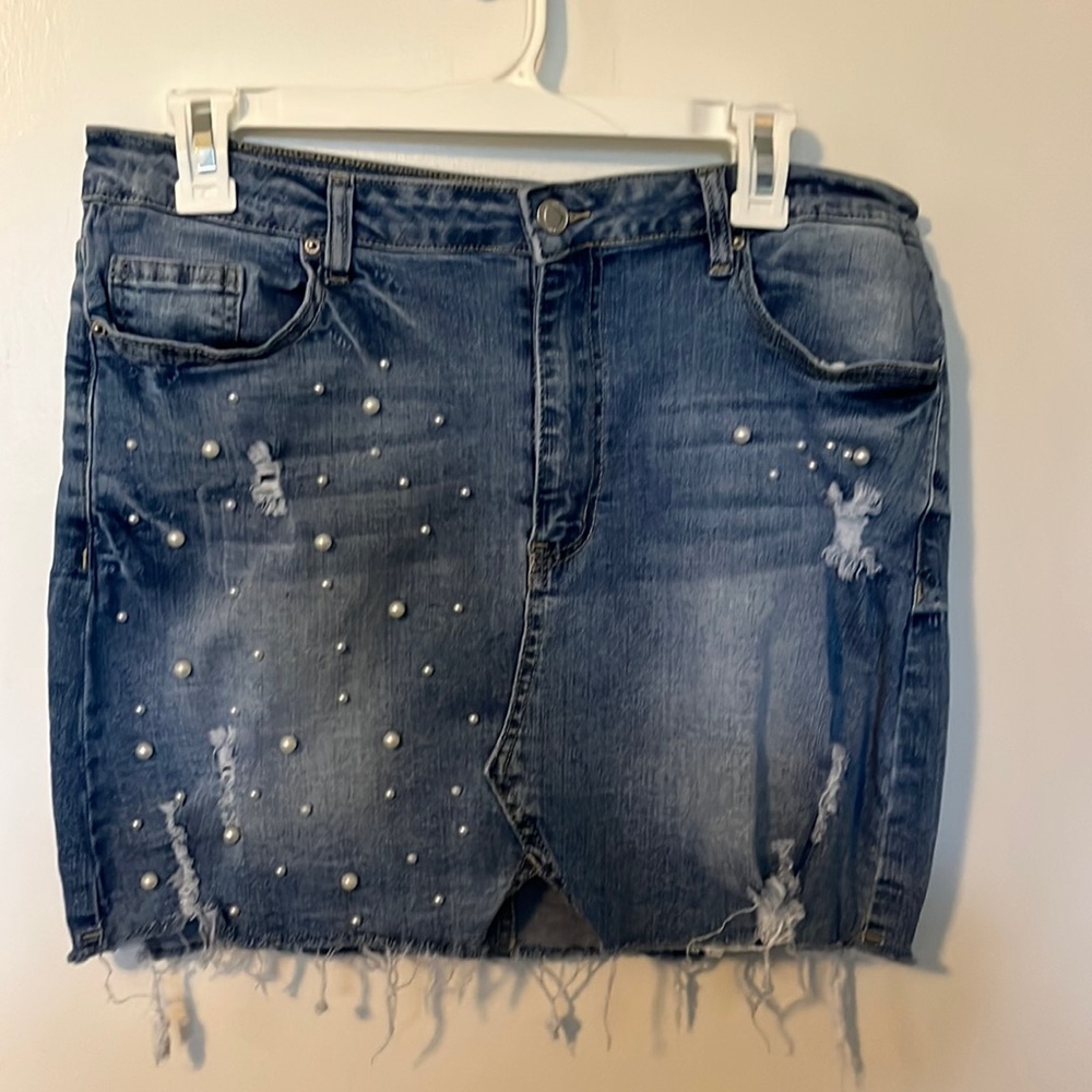 Distressed jean skirt with pearls
